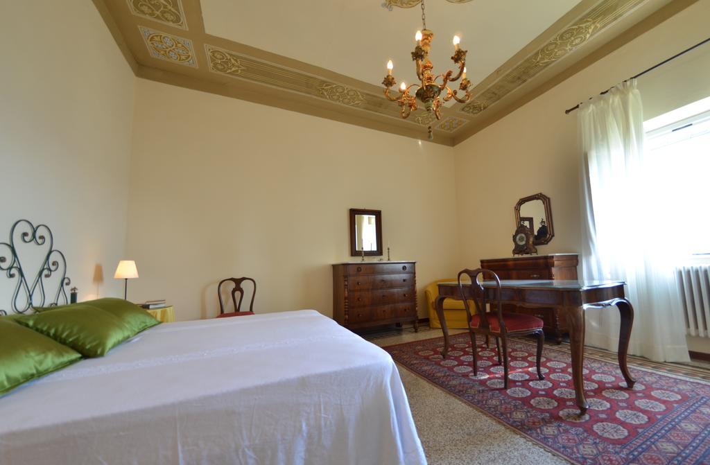 Villa Buonaparte San Miniato Habitación foto