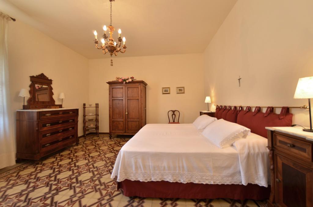 Villa Buonaparte San Miniato Habitación foto